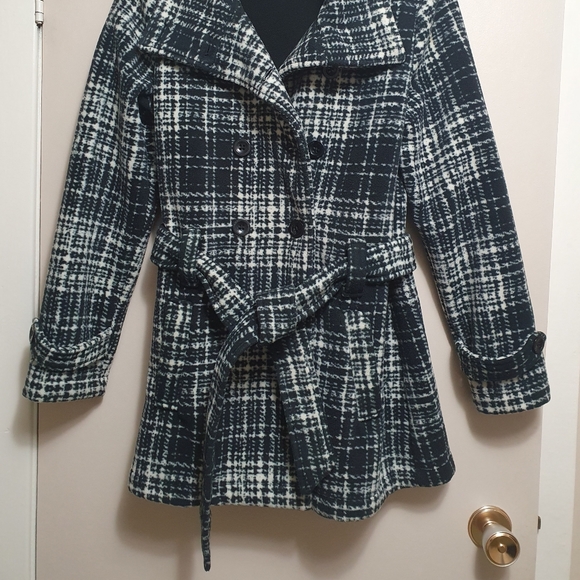 Black Plaid Belted Peacoat - Picture 2 of 5